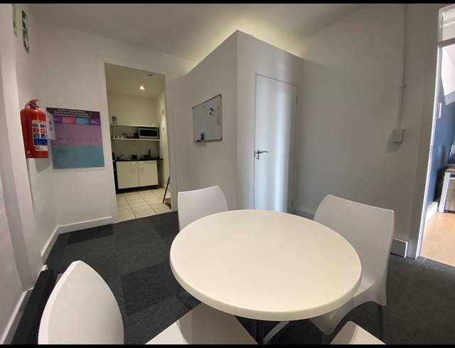132M² OFFICE TO LET IN BROOKLYN
